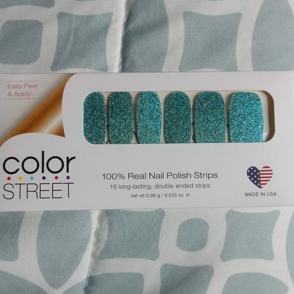 💙Retired Color Street Blue Lagoon glitter set - Picture 2 of 6